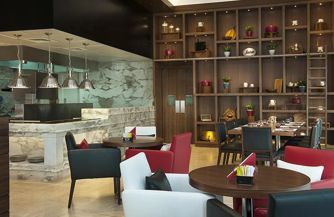 Damac Maison Cour Jardin-1